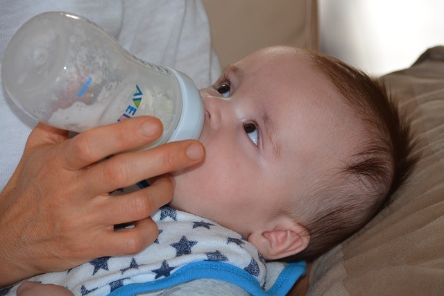 Tricks Um Baby An Flasche Zu Gewöhnen