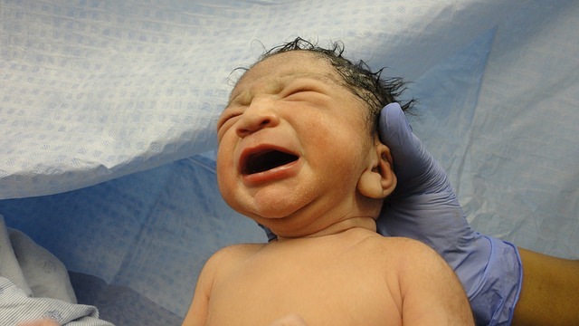 Kopfumfang des Babys bei der Geburt Kopfumfang bei der Geburt – ein wichtiges Indiz fuer die Gesundheit Ihres Babys