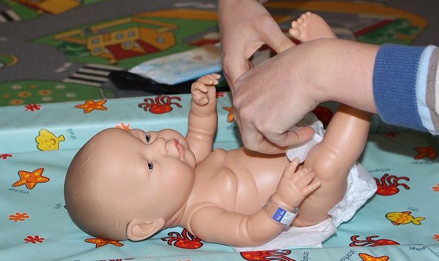 Saeuglingspflegekurs Der Saeuglingspflegekurs fuer Eltern