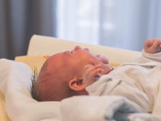 Bauchweh bei Saeuglingen und was dagegen hilft