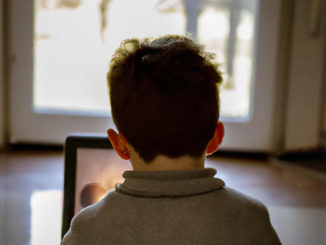 kind-will-immer-nur-fernsehen-gesunder-umgang-mit-digitalen-medien